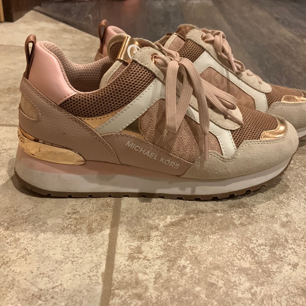Like new Michael Kors Rose Gold sneakers